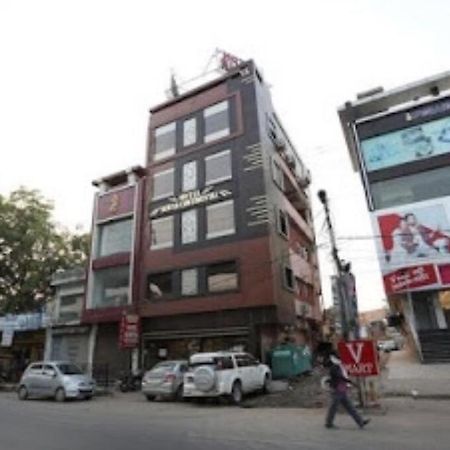 Hotel Surya Continental Lucknow Exterior foto